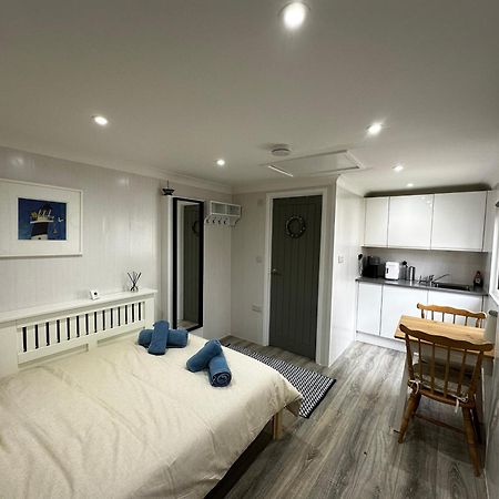 Peaceful Southbourne Studio - Pets Welcome Bournemouth Eksteriør billede